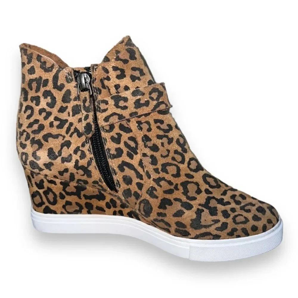 Linea Paolo Freshton Leopard Print‎ Suede Wedge Sneakers Women's 5.5M